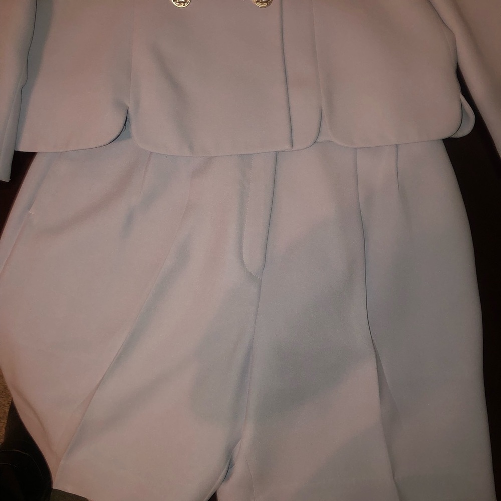 Albert Nipon Shorts Suit. - image 7